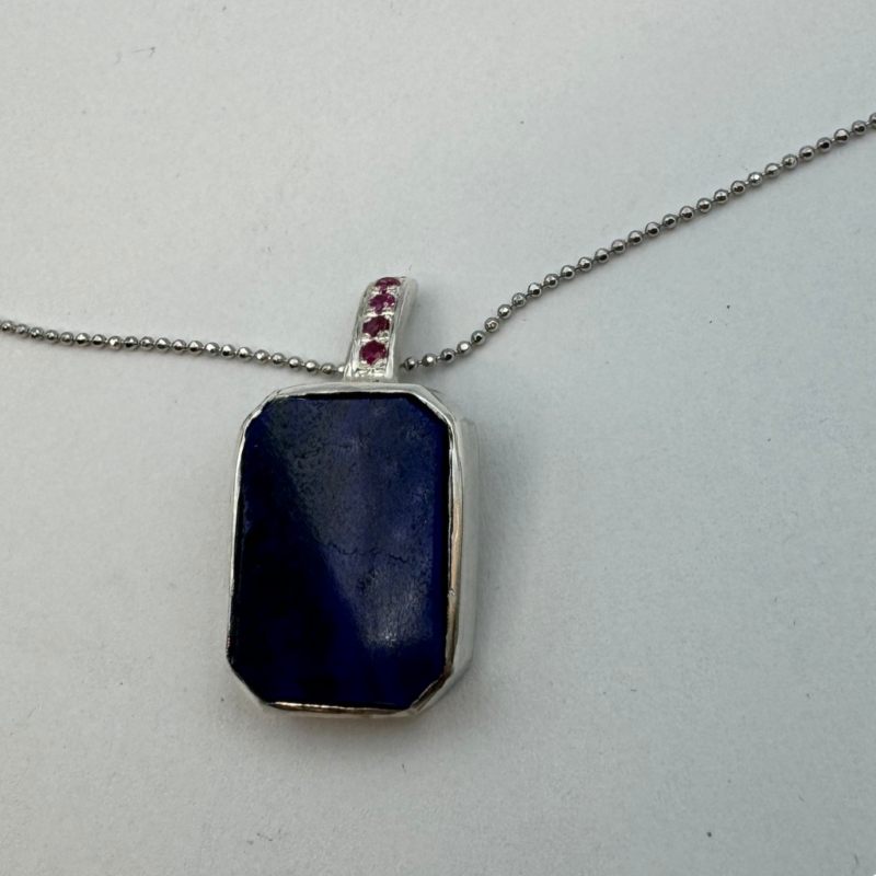 Ciondolo in argento con lapislazzuli e zirconi